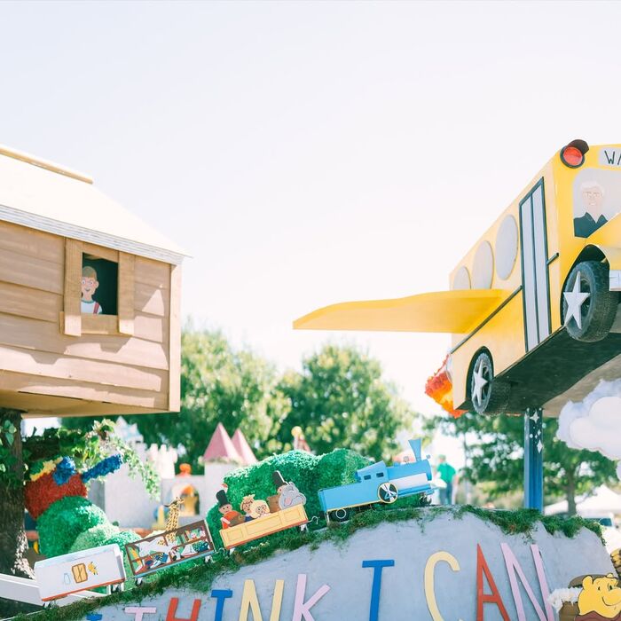 Phi Kappa Chi Homecoming float